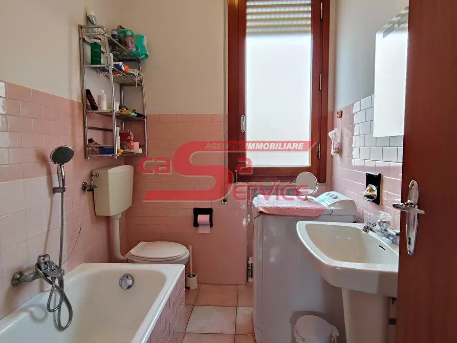 Immagine 14 di Mansarda in vendita  a Montecatini Terme