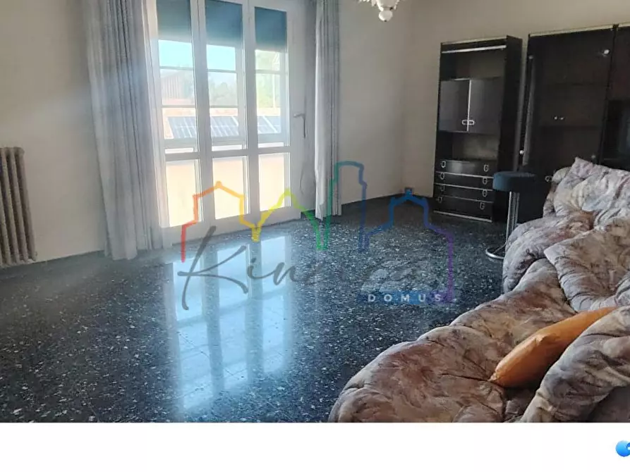 Immagine 2 di Appartamento in vendita  a Pisa