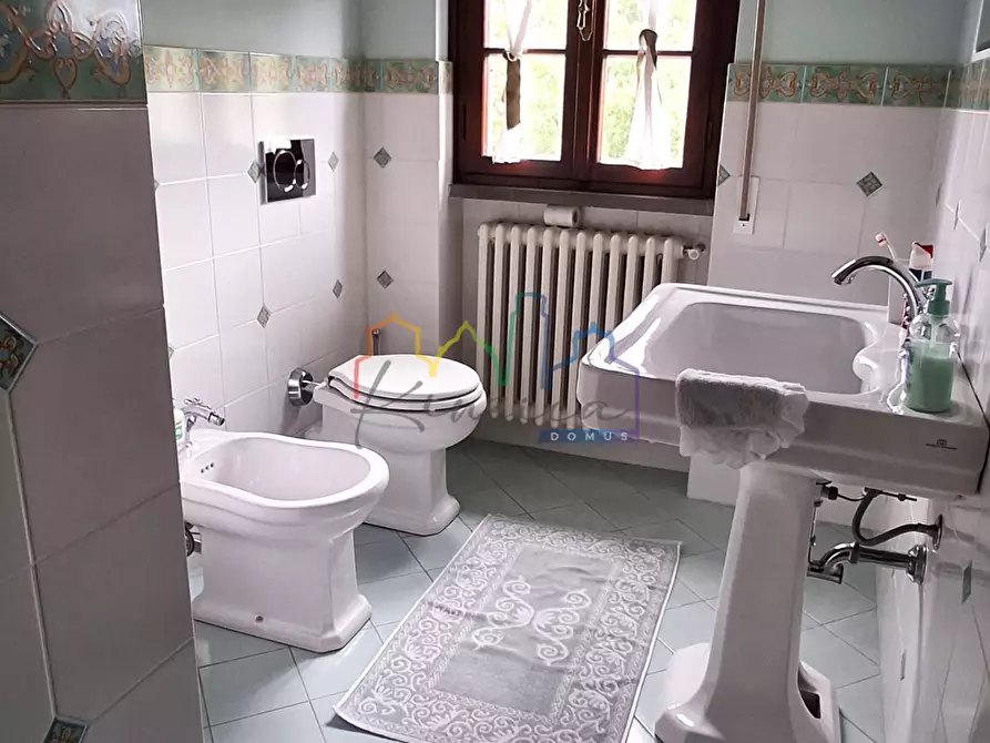 Immagine 18 di Villa in vendita  a San Giuliano Terme