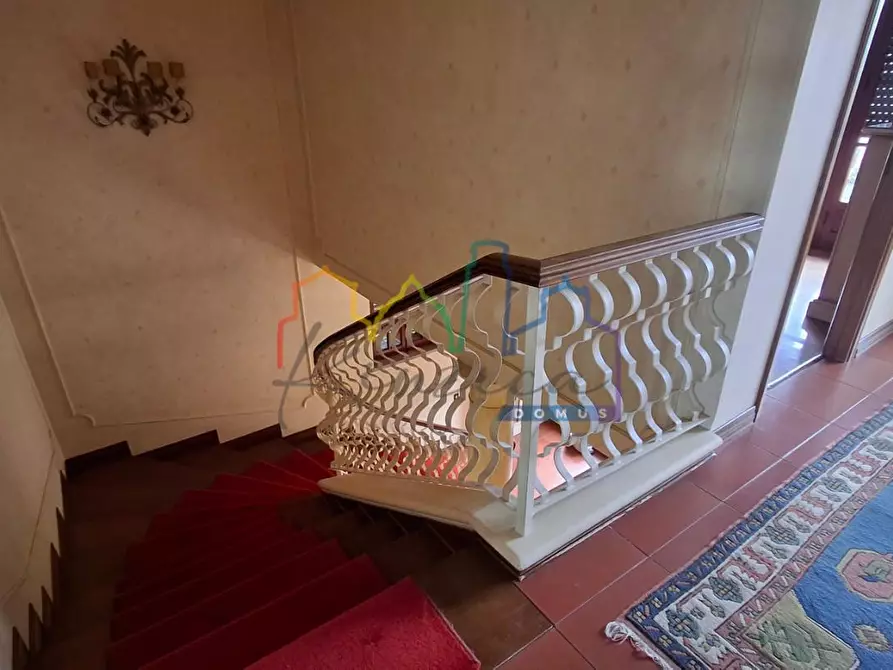 Immagine 9 di Villa in vendita  a San Giuliano Terme