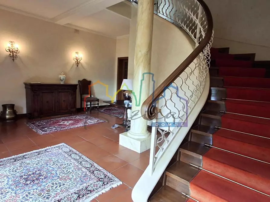 Immagine 4 di Villa in vendita  a San Giuliano Terme