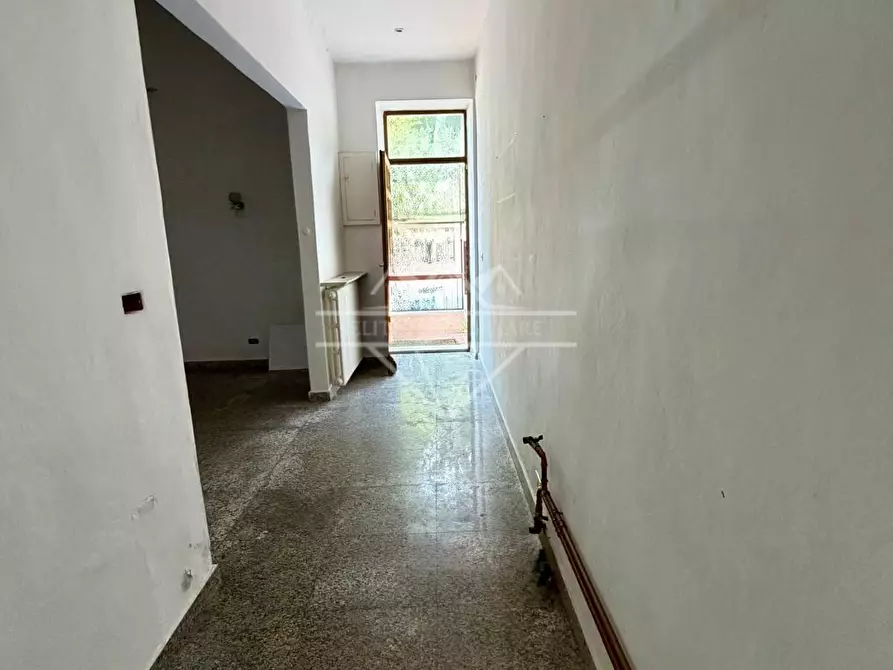 Immagine 5 di Porzione di casa in vendita  a Carrara