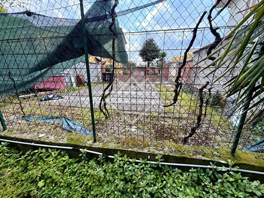 Immagine 21 di Porzione di casa in vendita  a Carrara