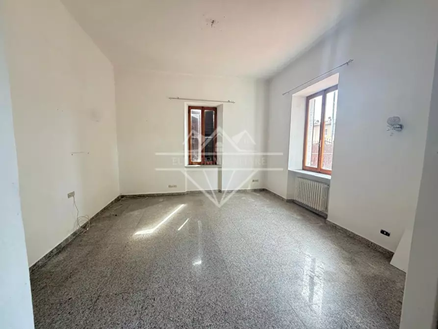 Immagine 4 di Porzione di casa in vendita  a Carrara