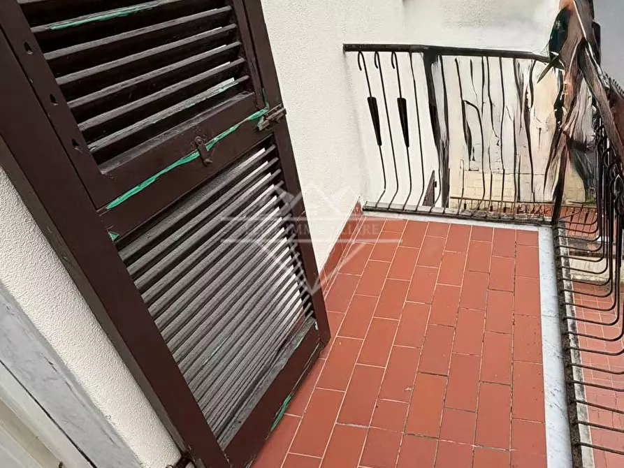 Immagine 13 di Porzione di casa in vendita  a Carrara