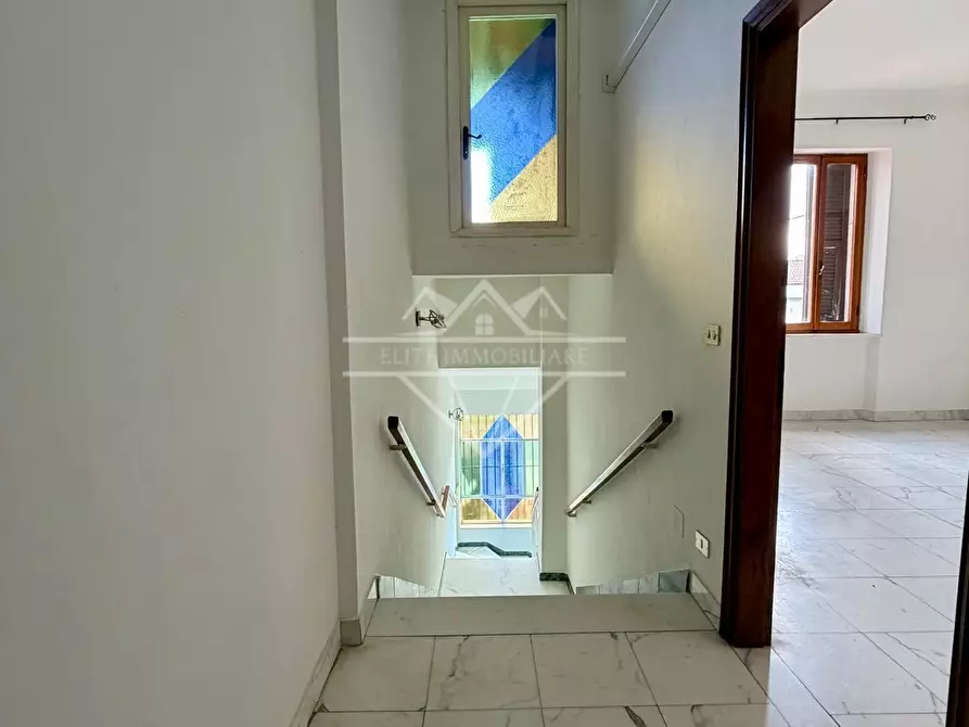 Immagine 9 di Porzione di casa in vendita  a Carrara