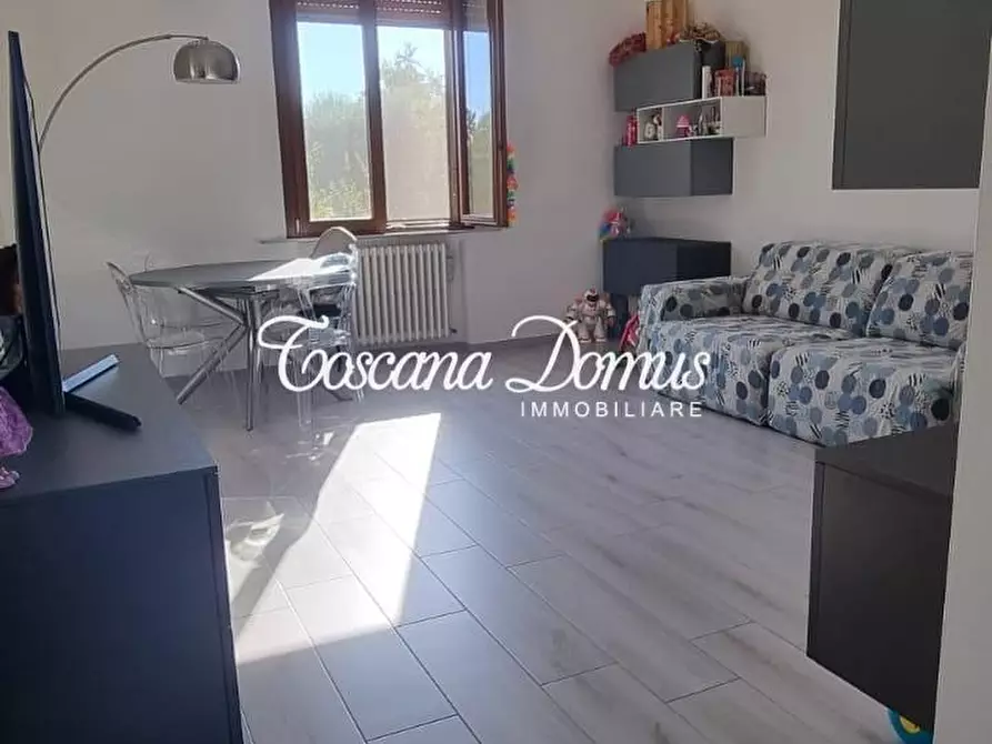 Immagine 5 di Appartamento in vendita  a Siena