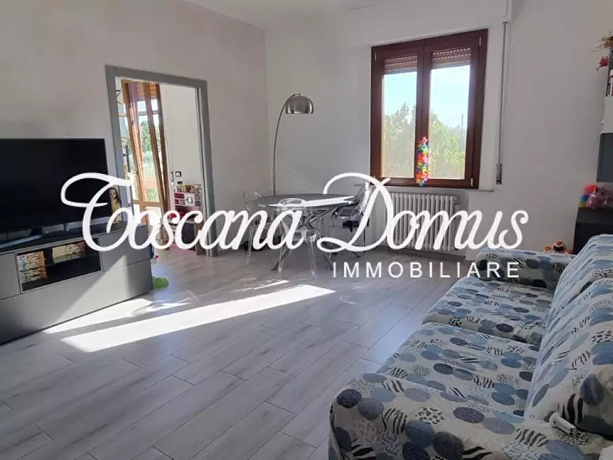 Immagine 4 di Appartamento in vendita  a Siena