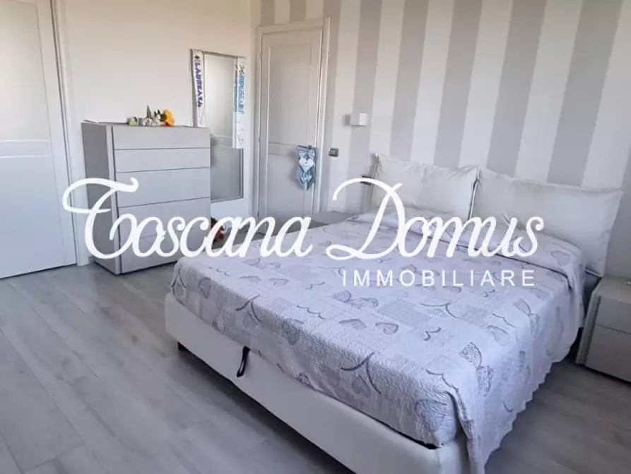 Immagine 21 di Appartamento in vendita  a Siena