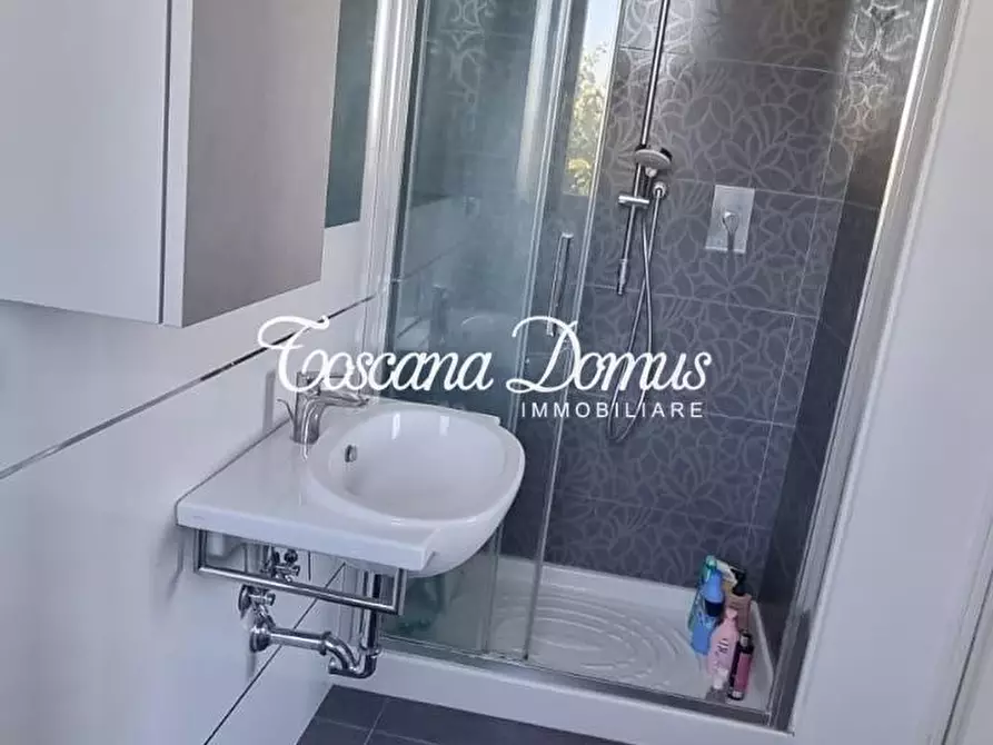 Immagine 16 di Appartamento in vendita  a Siena