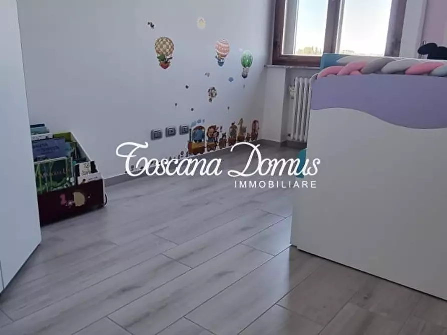 Immagine 13 di Appartamento in vendita  a Siena