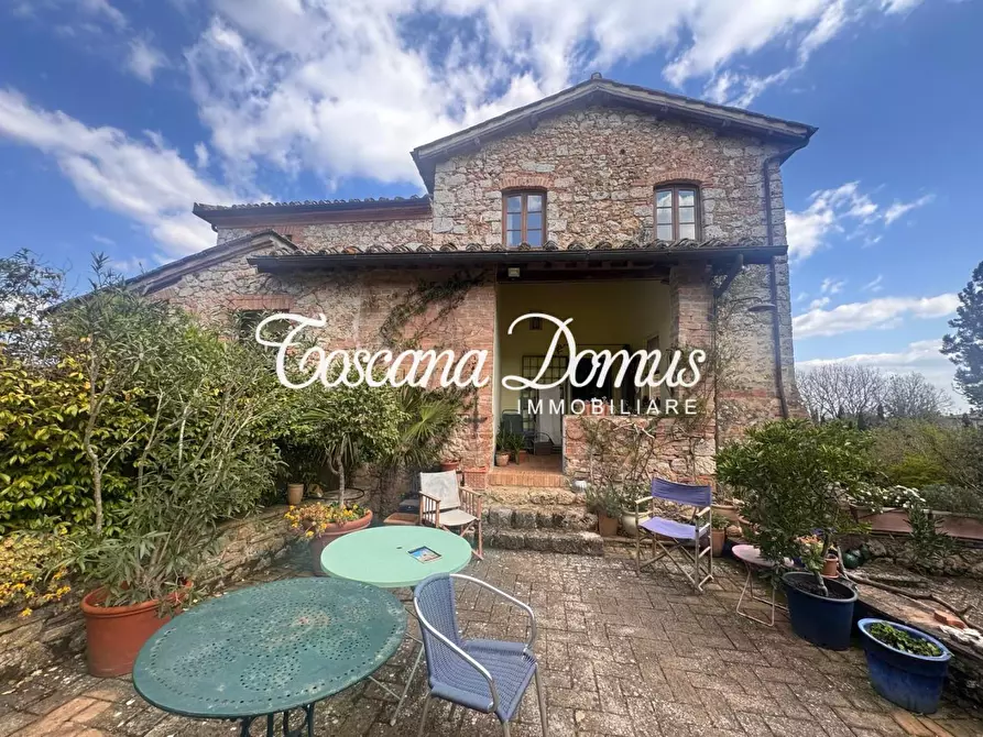 Immagine 1 di Porzione di casa in vendita  a Sovicille