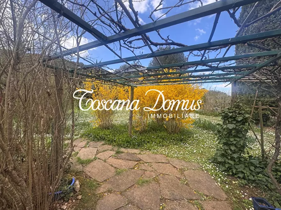 Immagine 12 di Porzione di casa in vendita  a Sovicille