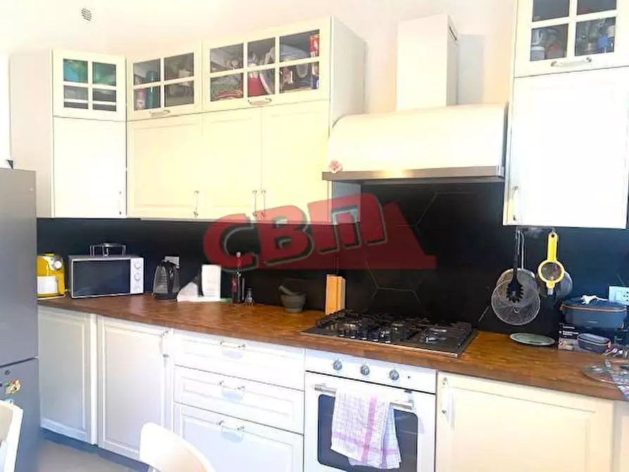 Immagine 2 di Appartamento in vendita  a Livorno