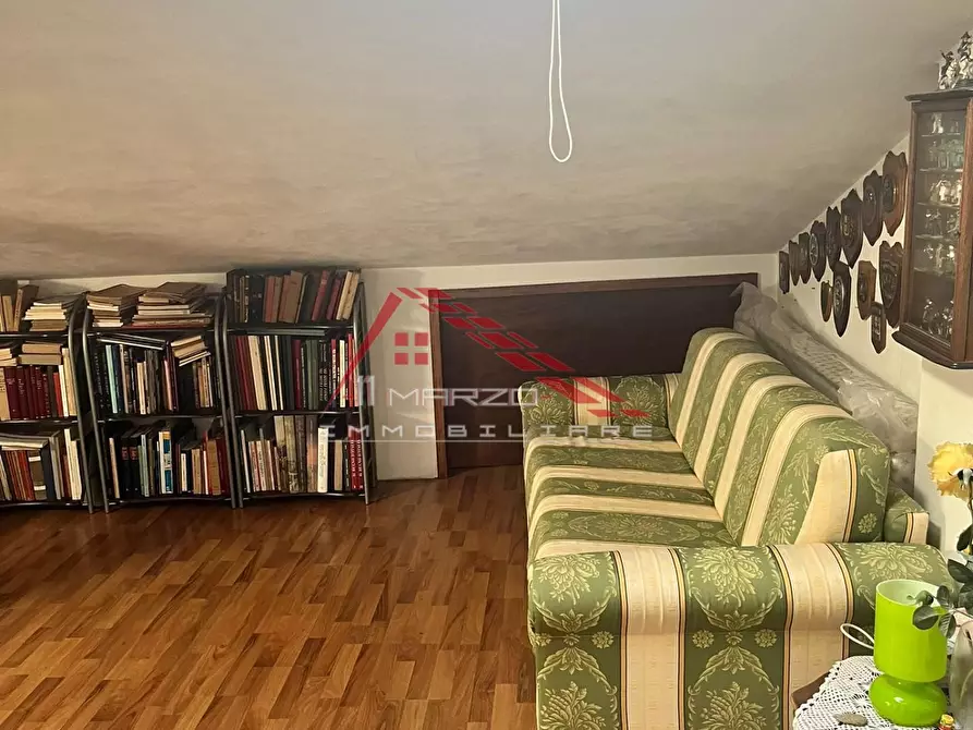 Immagine 25 di Terratetto in vendita  a Cascina