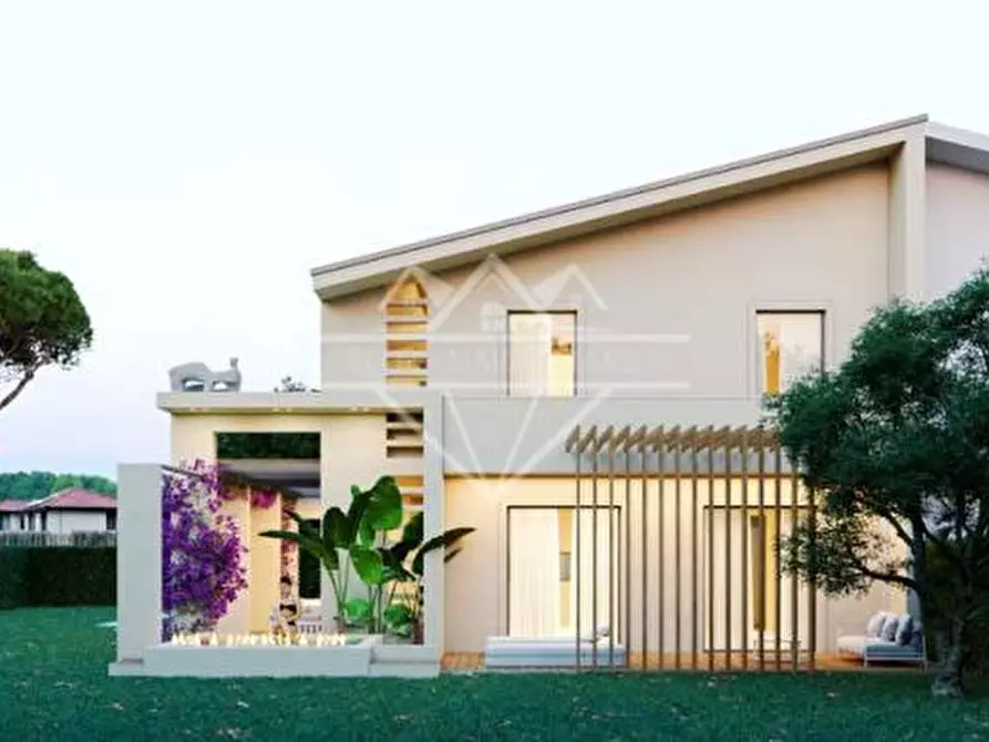 Immagine 5 di Casa bifamiliare in vendita  a Forte Dei Marmi