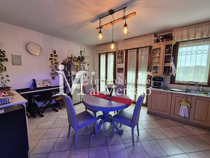 Immagine 6 di Villetta a schiera in vendita  a Viareggio