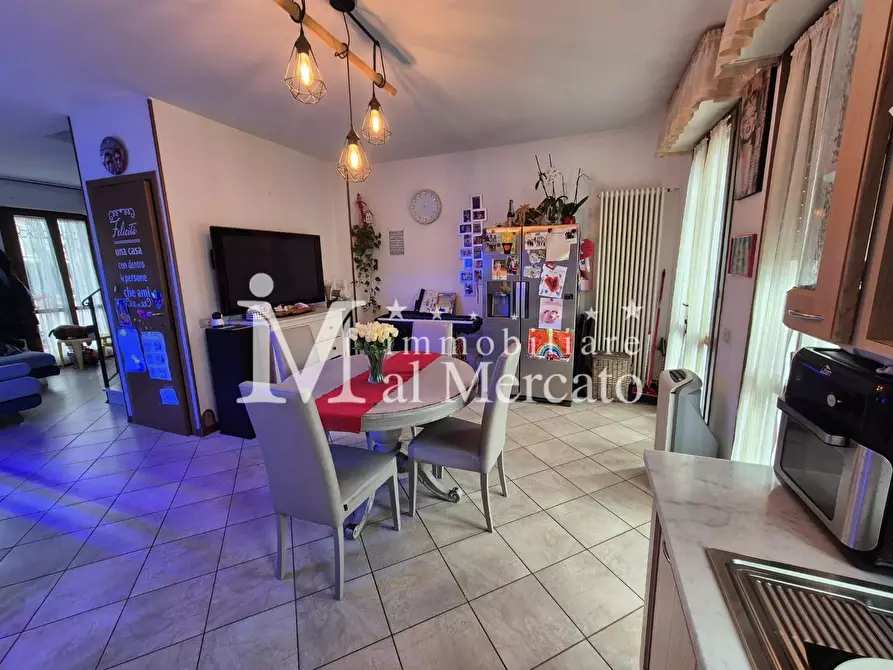 Immagine 5 di Villetta a schiera in vendita  a Viareggio