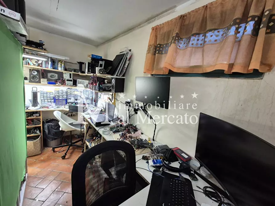 Immagine 10 di Villetta a schiera in vendita  a Viareggio