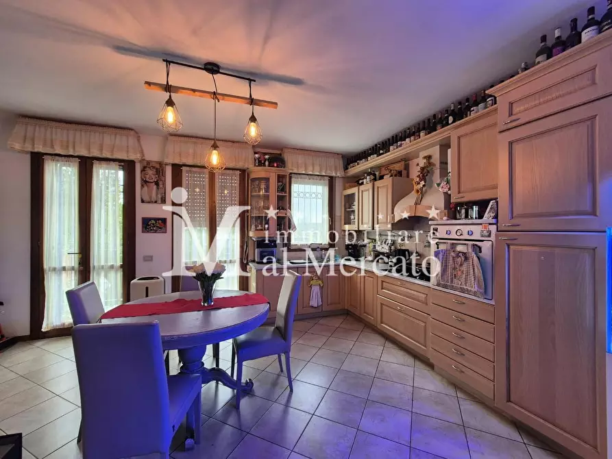 Immagine 7 di Villetta a schiera in vendita  a Viareggio