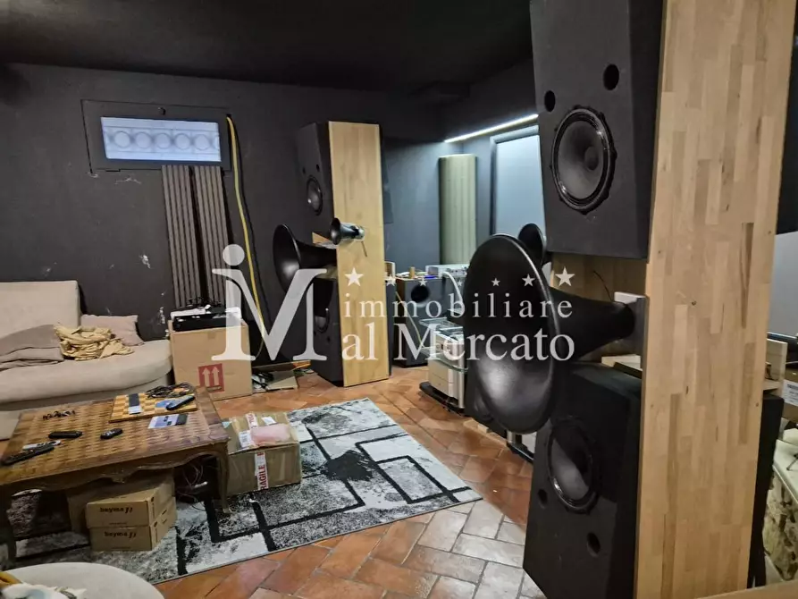 Immagine 8 di Villetta a schiera in vendita  a Viareggio