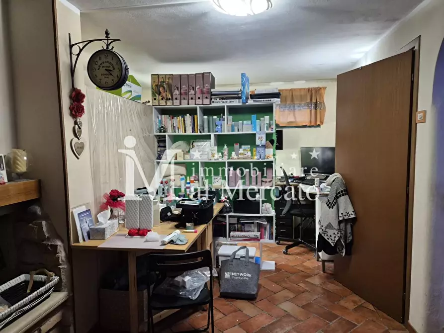 Immagine 11 di Villetta a schiera in vendita  a Viareggio