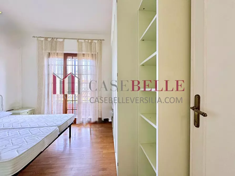 Immagine 20 di Casa bifamiliare in affitto  a Camaiore