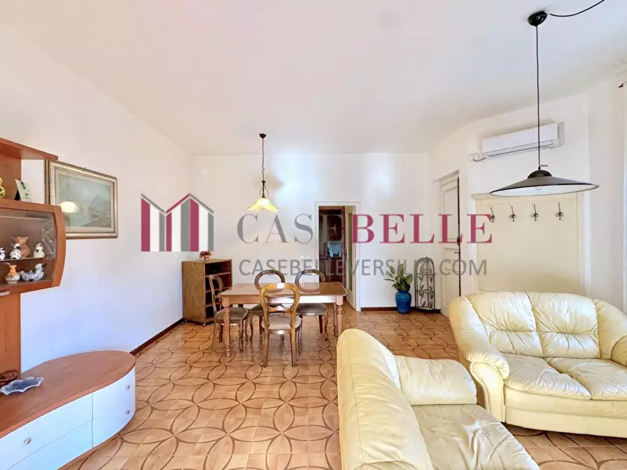 Immagine 3 di Casa bifamiliare in affitto  a Camaiore