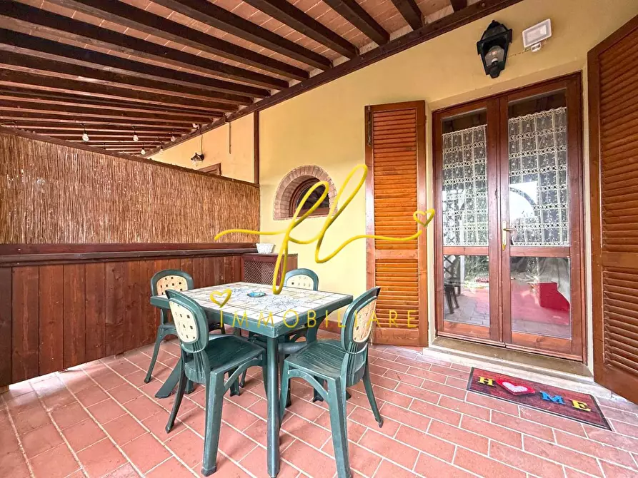 Immagine 1 di Appartamento in vendita  a Riparbella