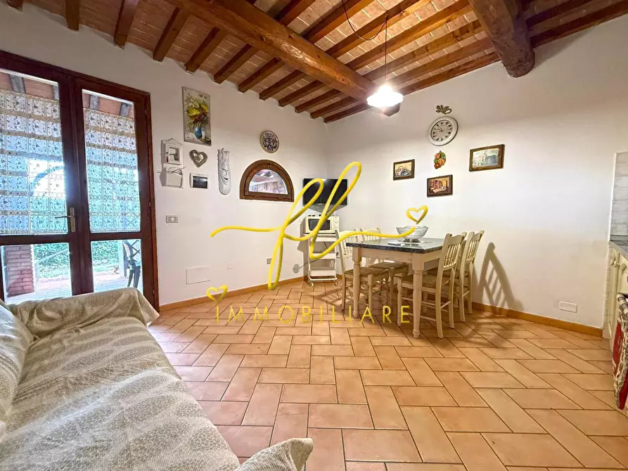 Immagine 3 di Appartamento in vendita  a Riparbella