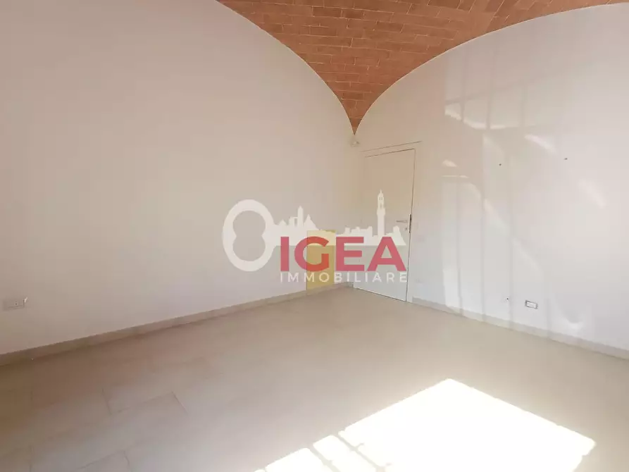 Immagine 14 di Appartamento in vendita  a Siena