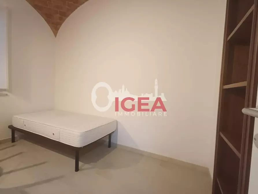 Immagine 10 di Appartamento in vendita  a Siena