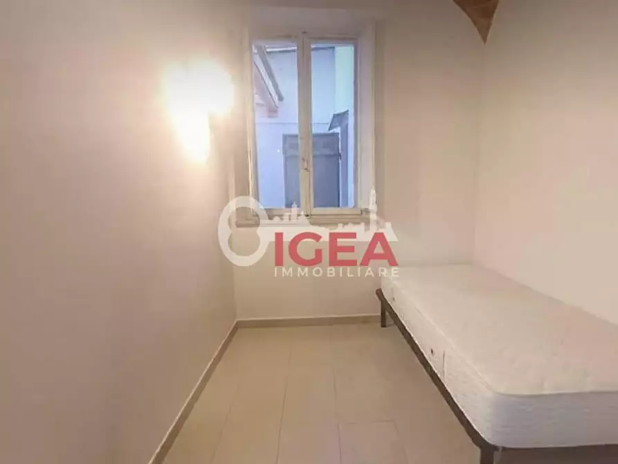 Immagine 11 di Appartamento in vendita  a Siena