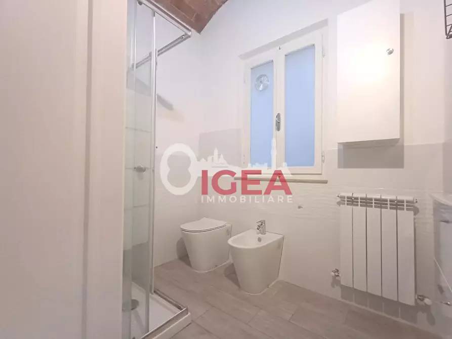 Immagine 23 di Appartamento in vendita  a Siena