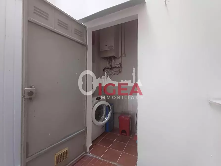 Immagine 25 di Appartamento in vendita  a Siena