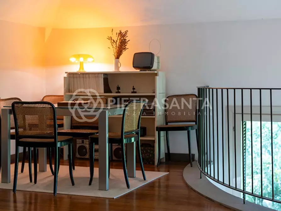 Immagine 13 di Villa in vendita  a Camaiore