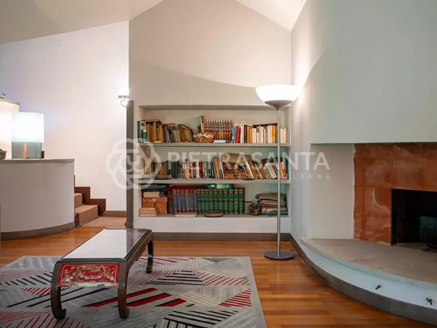 Immagine 20 di Villa in vendita  a Camaiore