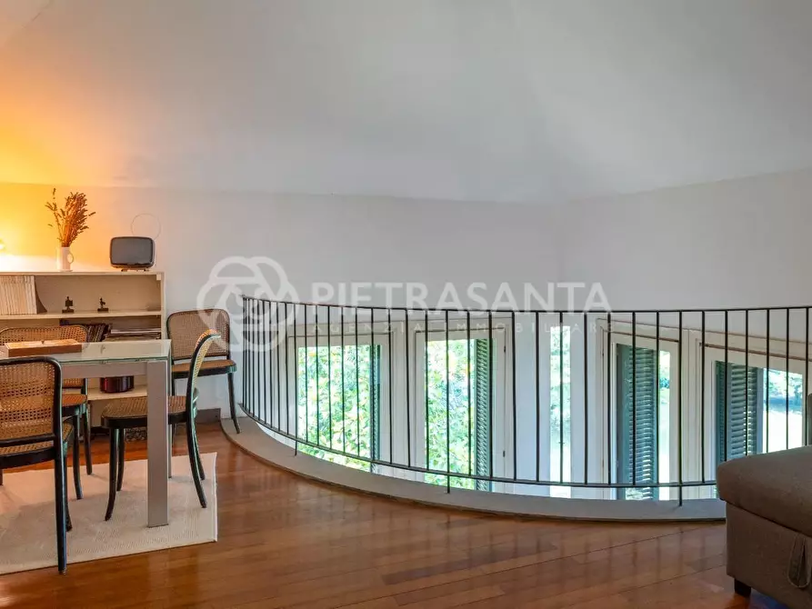 Immagine 24 di Villa in vendita  a Camaiore