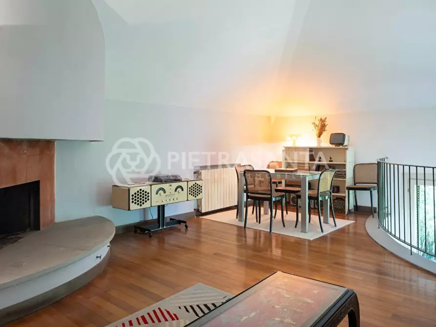 Immagine 22 di Villa in vendita  a Camaiore