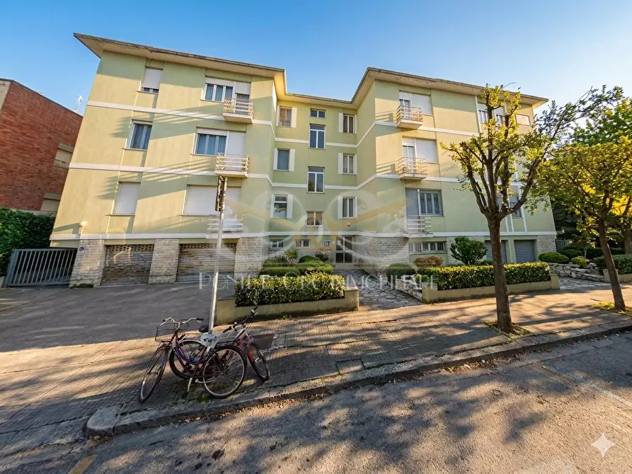 Immagine 12 di Appartamento in vendita  a Pisa