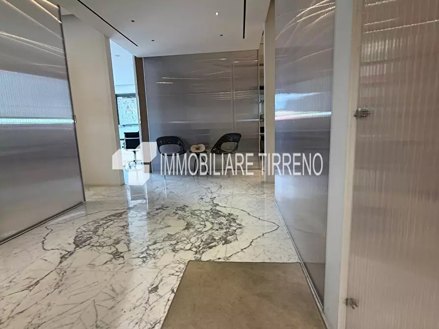 Immagine 5 di Attività artigianale in vendita  a Massa