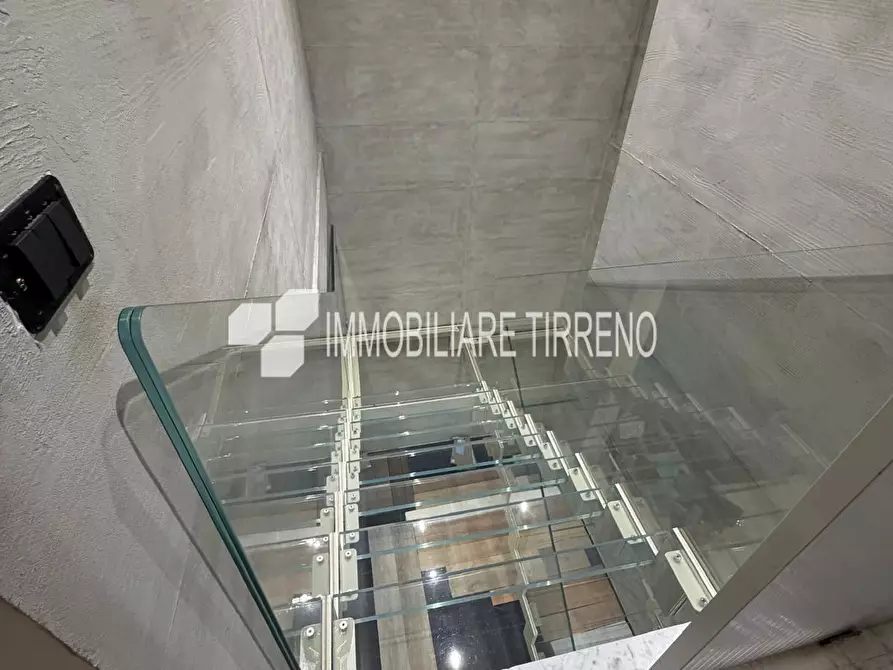 Immagine 4 di Attività artigianale in vendita  a Massa