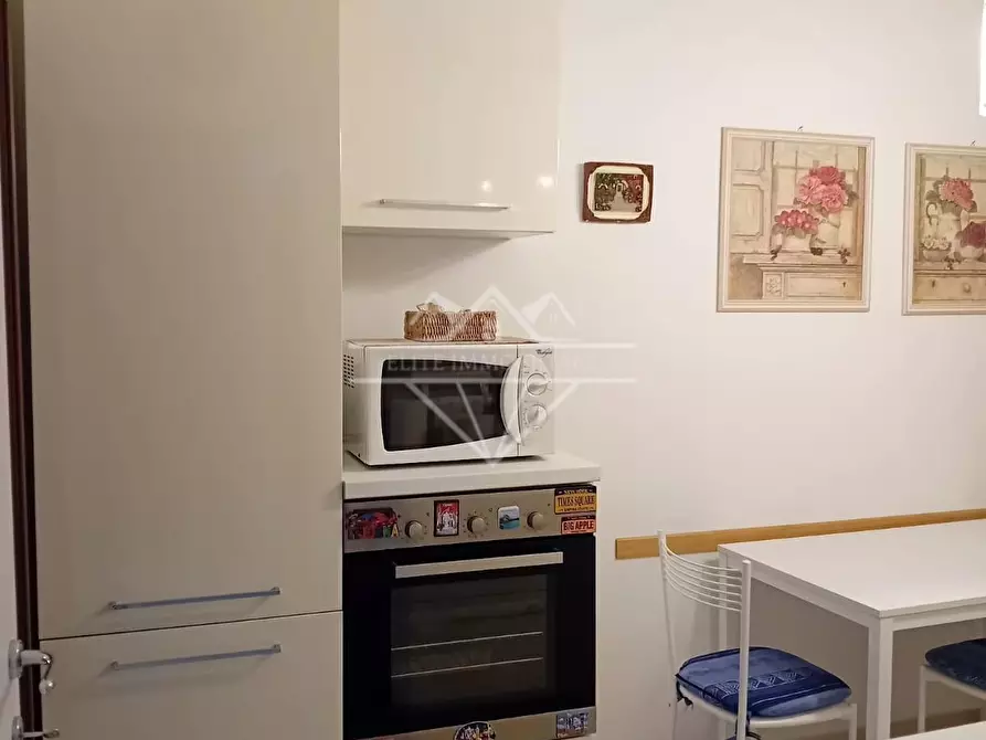 Immagine 4 di Appartamento in vendita  a Carrara