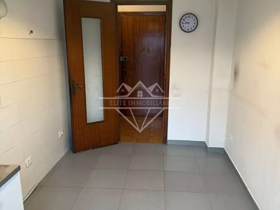 Immagine 8 di Appartamento in vendita  a Carrara