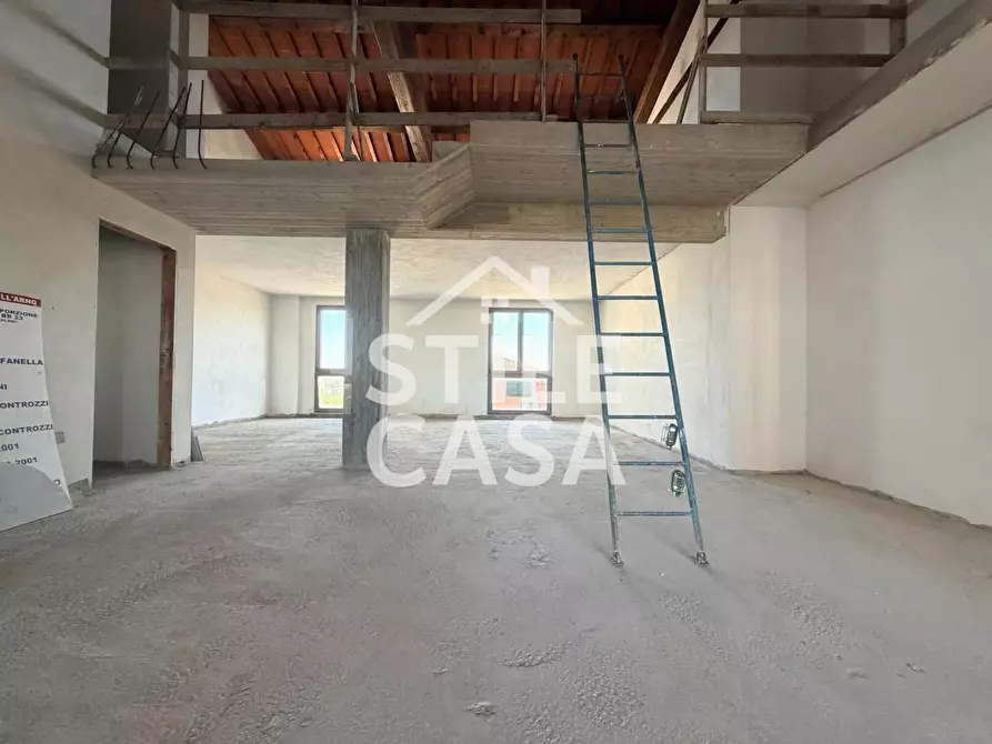 Immagine 1 di Loft/Open space in vendita  a Santa Croce Sull'arno