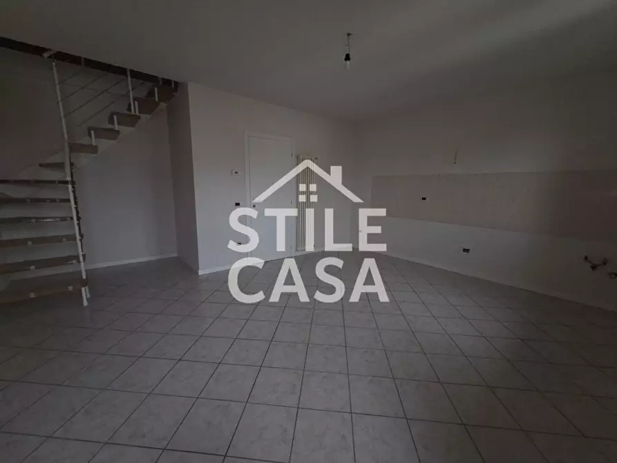 Immagine 8 di Mansarda in vendita  a Porcari