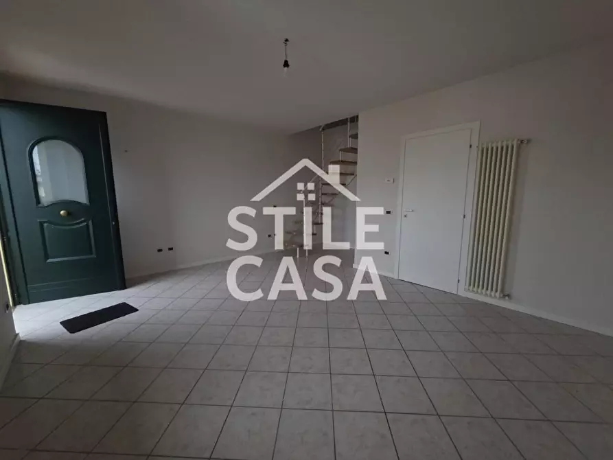 Immagine 2 di Mansarda in vendita  a Porcari