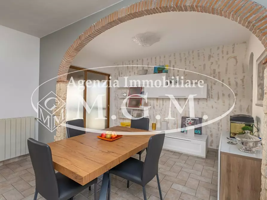 Immagine 16 di Villetta a schiera in vendita  a Buti