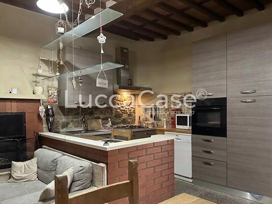 Immagine 3 di Casa indipendente in vendita  a Montecarlo