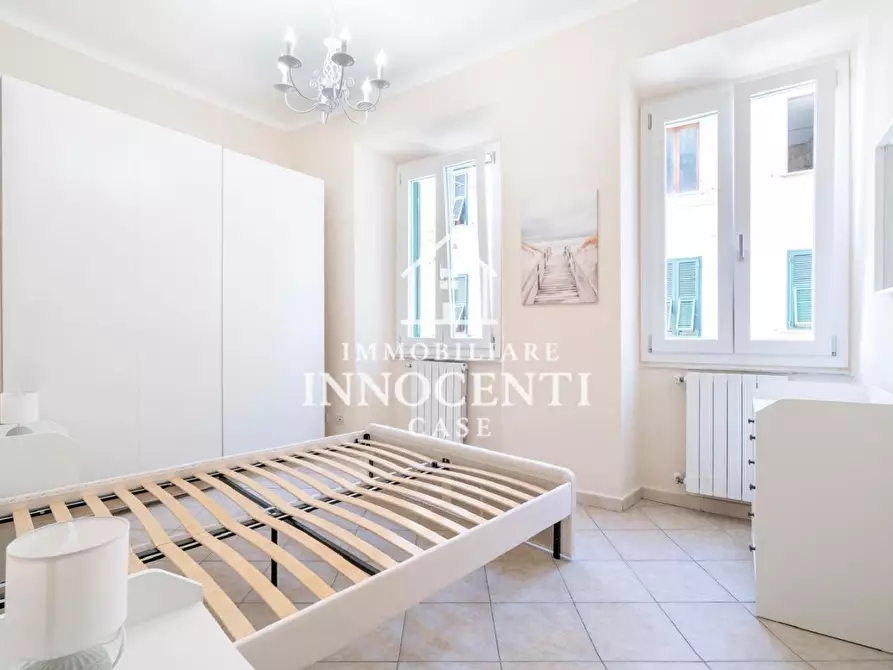 Immagine 13 di Appartamento in vendita  a Massa